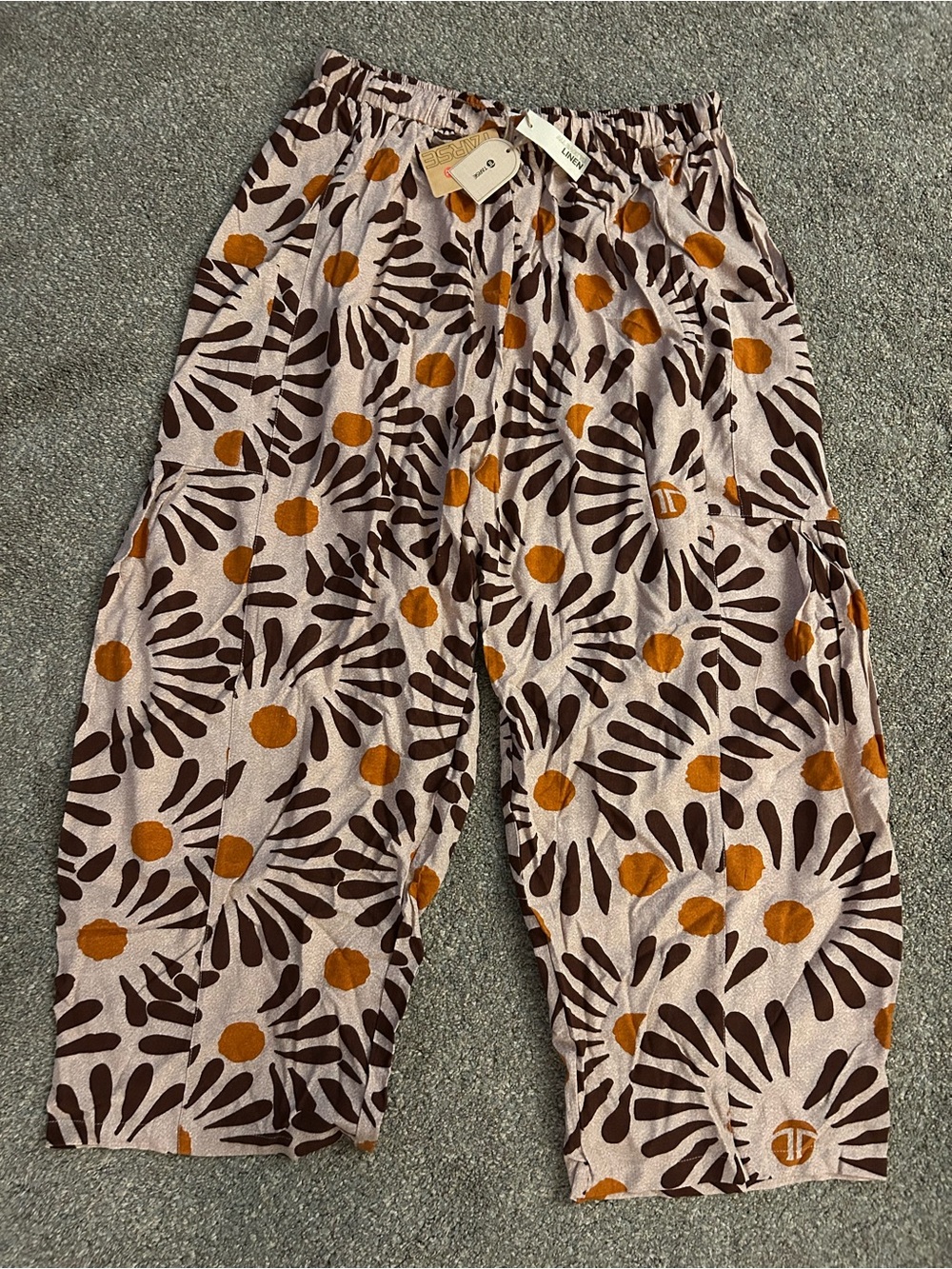 Tarse Women’s Linen-Blend Brown & Tan Printed Pants - Picture 2 of 4